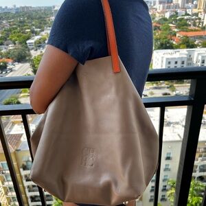 Vintage Carolina Herrera Shoulder bag